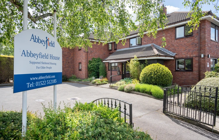 gated-entrance-to-abbeyfield-house.jpg