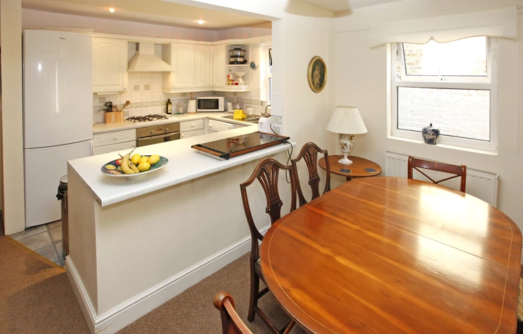 Kitchen and dining room at Abbeyfield House, Fulham SW6 3TB