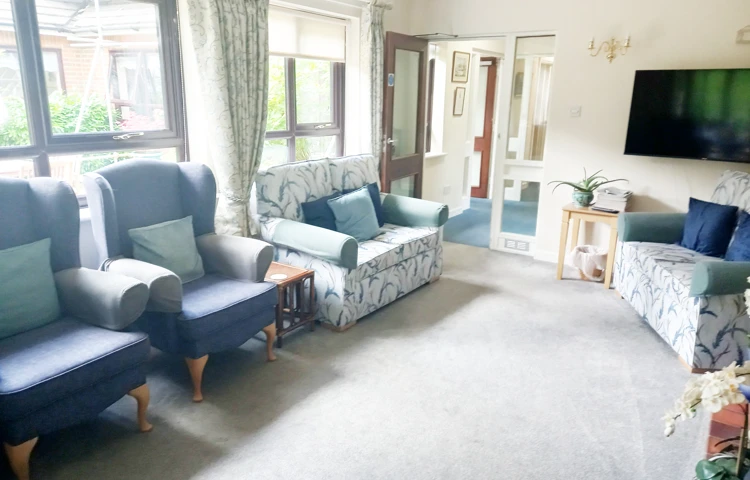 Bright And Welcoming Communal Lounge at Annett House, Berkhamsted HP4 2RH