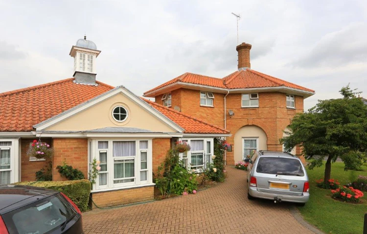 basildonss154ay012.jpg