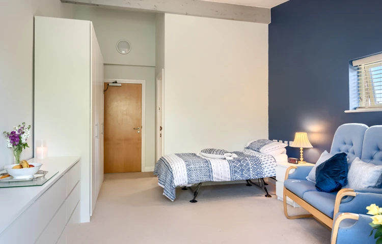 Single Bedroom With En Suite
