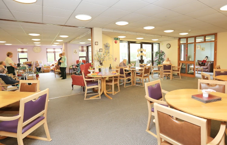 Open plan lounge and dining room at Oxenford House, Cumnor OX2 9RL