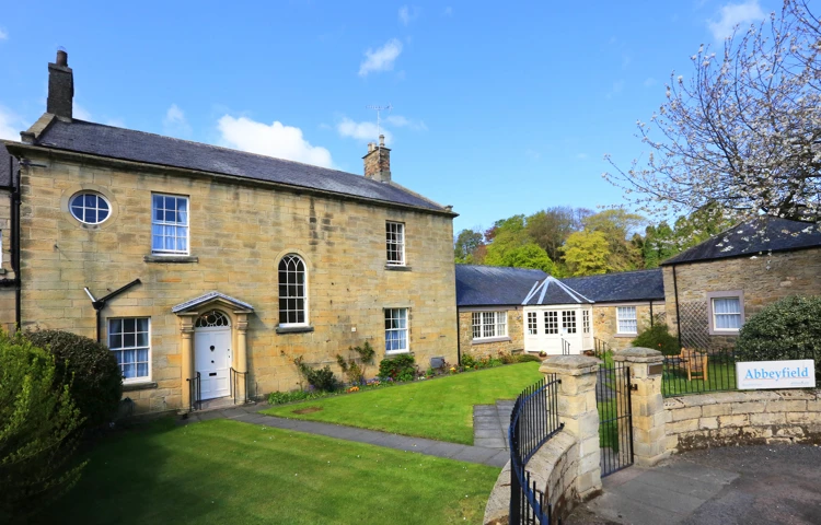 abbeyfield-house-in-warkworth-3.jpg