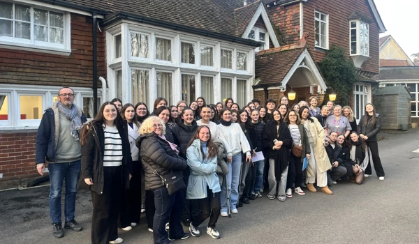 Bienvenue a Westall House!