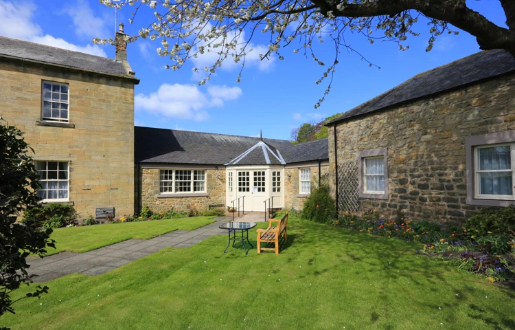 abbeyfield-house-in-warkworth-4.jpg