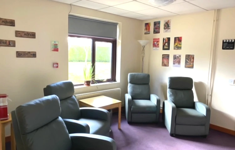 Armchairs in the TV lounge at Oxenford House, Cumnor OX2 9RL