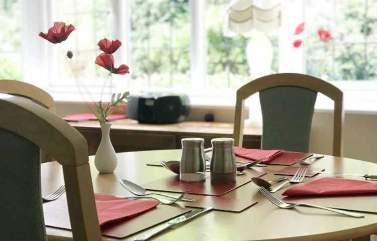 Enjoy delicious homemade meals in the dining room (1)